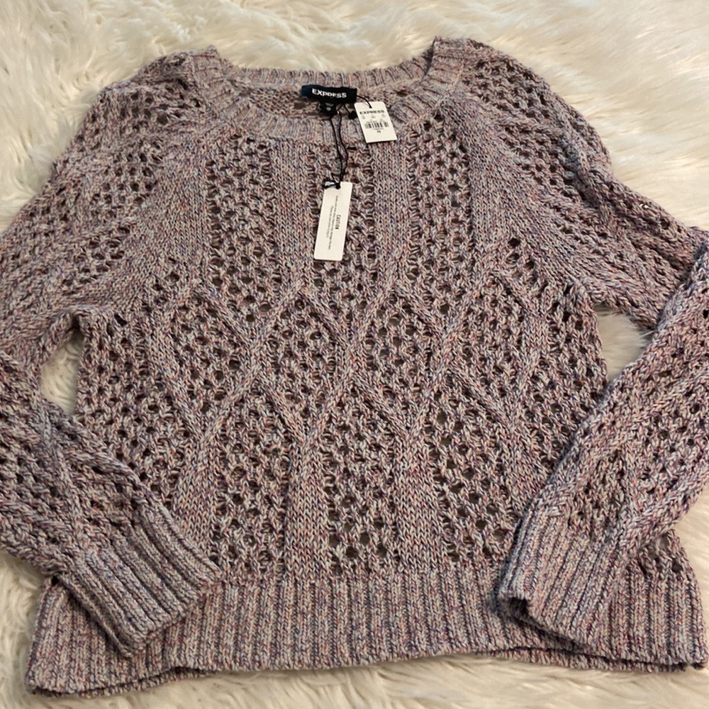 Express size XS sweater long sleeves brand new with tag length 22” bust 32” - Picture 9 of 12
